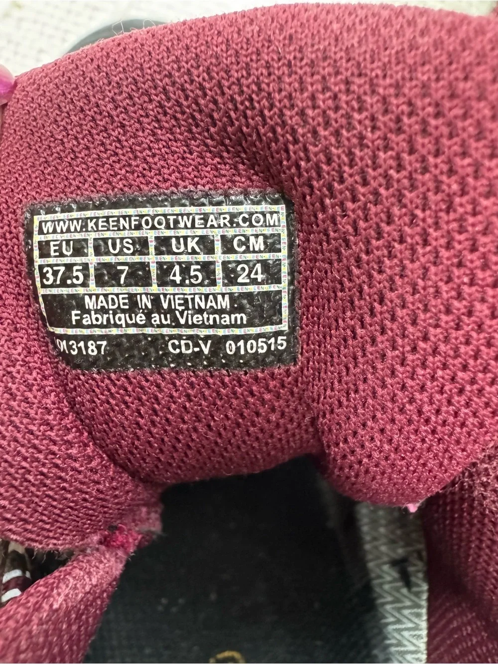 KEEN Women's Sz 7 Burgundy and Brown Hiking Shoes